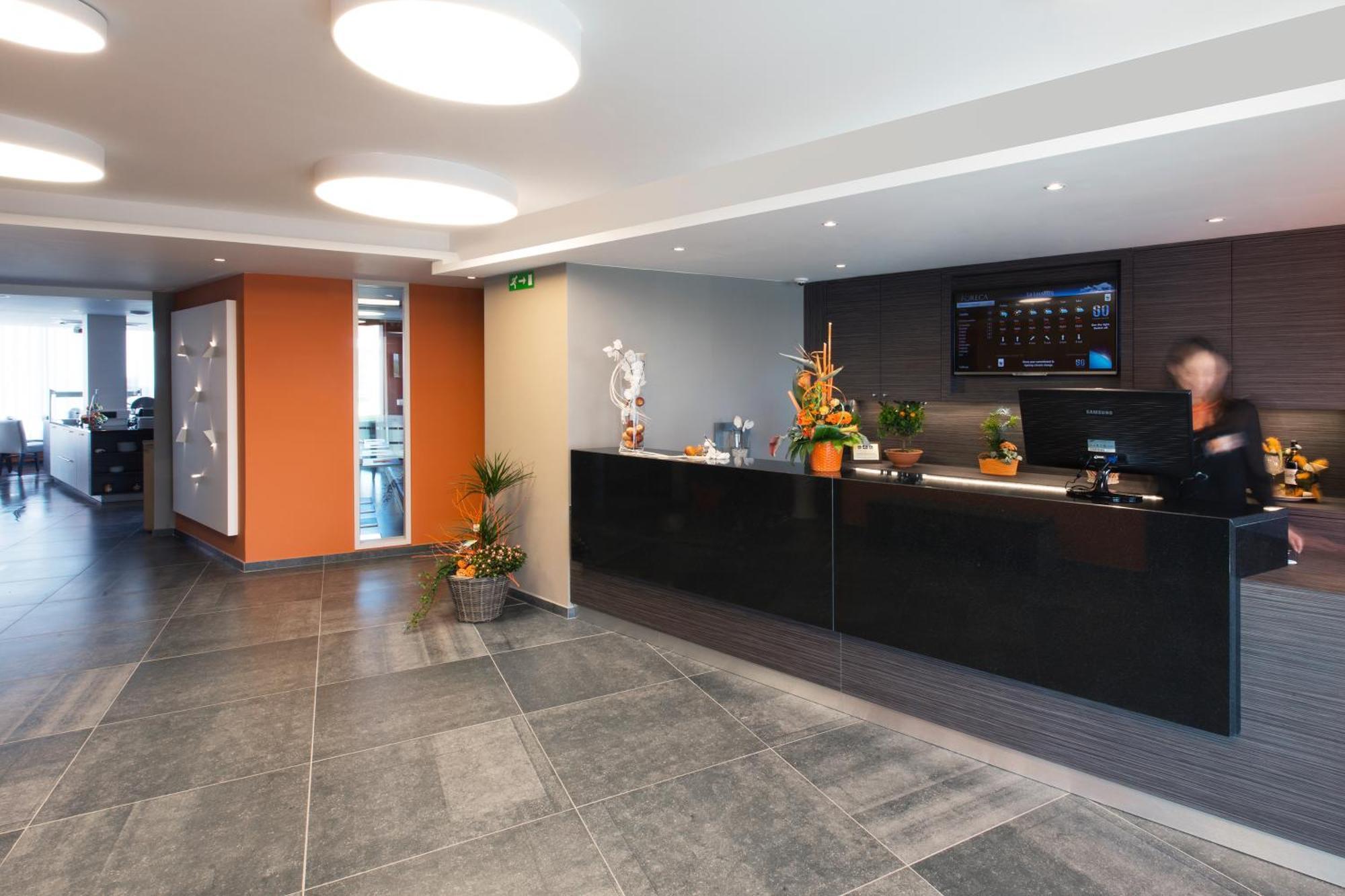Orange Hotel La Louviere Exterior photo